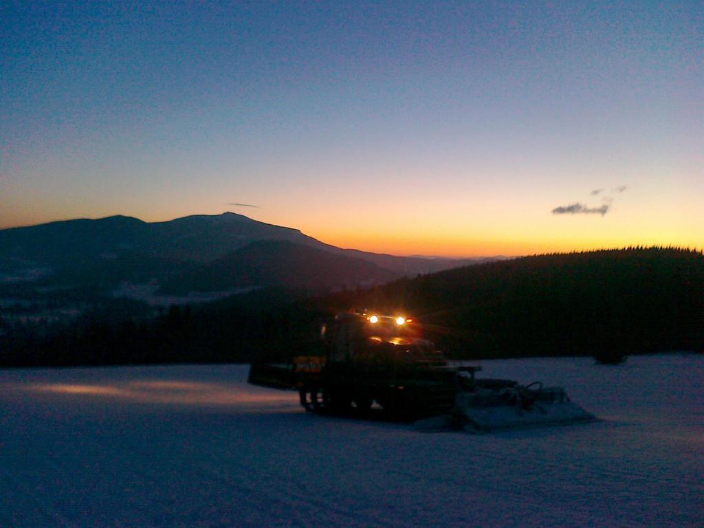 Koliba Ski Gruniky Sihelné Exterior foto